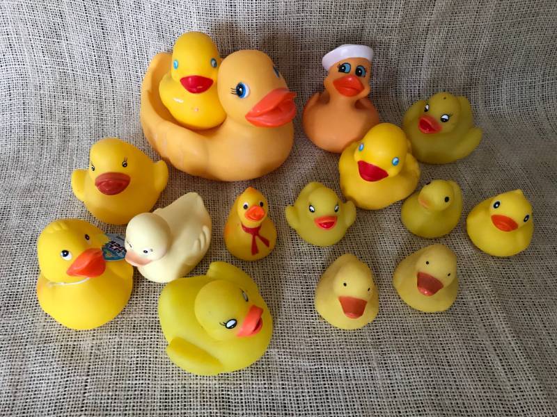 lot 1243 image: A lot of Rubber Ducks