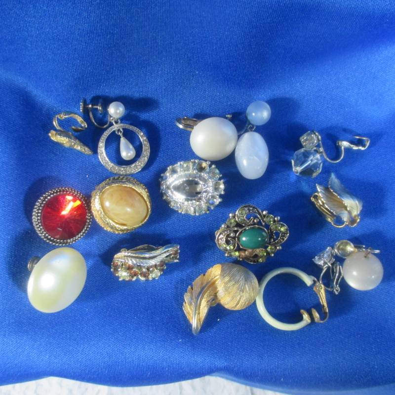 lot 19047 image: MIXED MISC. VINTAGE LOT