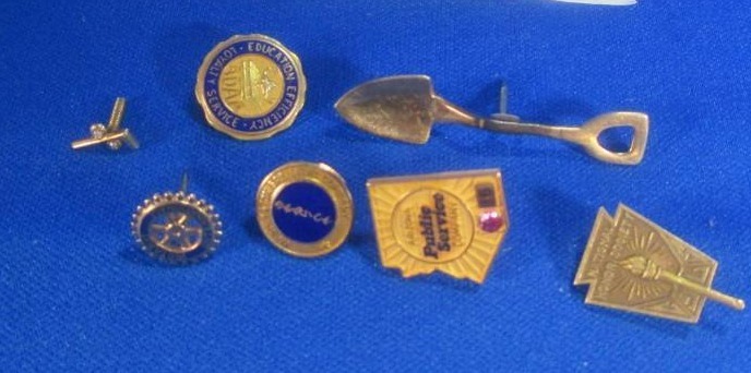 lot 19056 image: VINTAGE MASONIC LOT 3