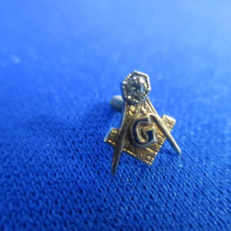 lot 19059 image: VINTAGE MASONIC LOT 6