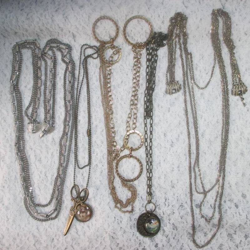 lot 19042 image: BRILLIANT SILVER TONED MONET NECKLACE  4 BONUS PIECES