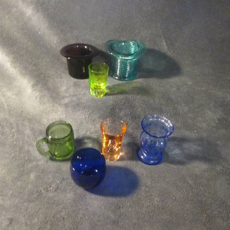 lot 19087 image: 1960s ART GLASS BARREL MUG TOOTH PICK HOLDER  MORE