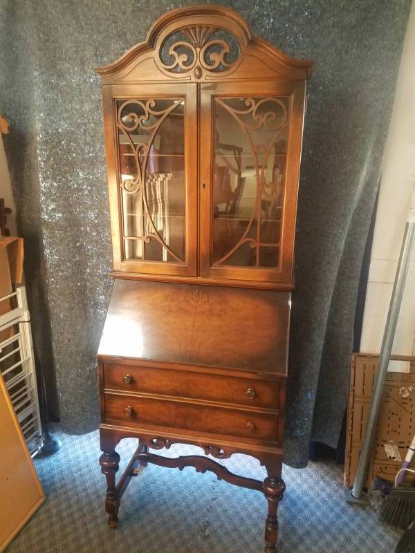 lot 19010 image: VINTAGE SLANT FRONT SECRETARY
