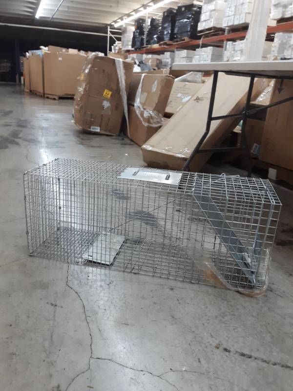 lot 16800 image: Havahart One-Door Cage Trap