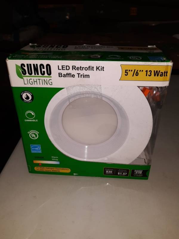 lot 18162 image: SUNCO 10 PACK 6-INCH RECESSED RETROFIT LED LIGHT 13W 830 LUMEN 3000K DIMMABLE BF