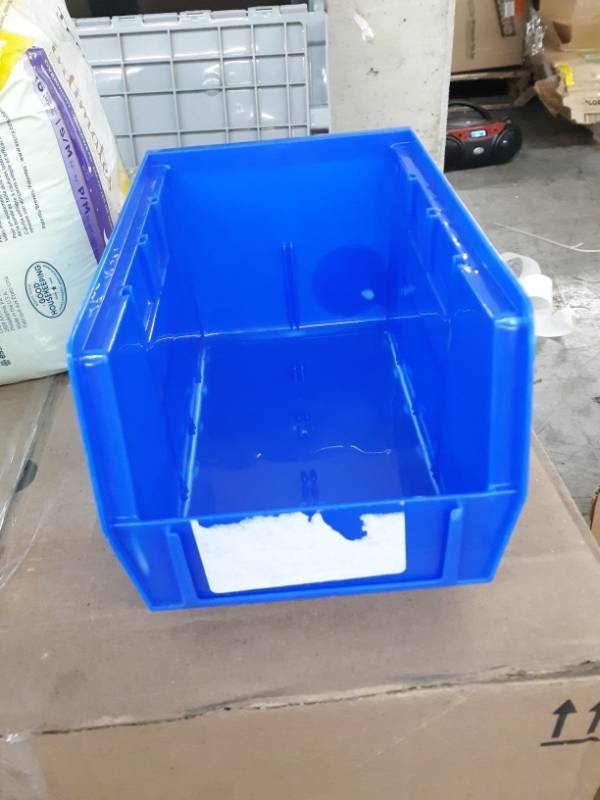 lot 18217 image: HardwareTool Storage Bin