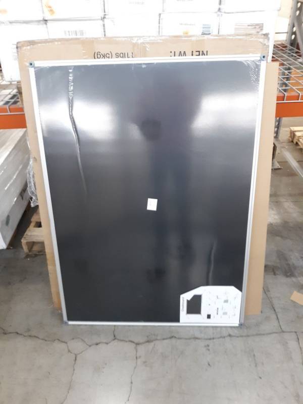 lot 18232 image: Chalkboard 48x36