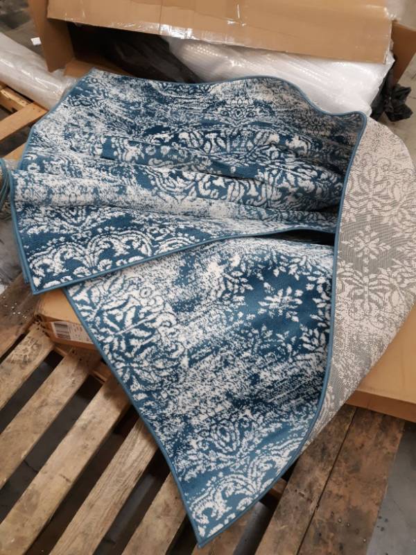 lot 18257 image: 9x12ft Monaco Rug