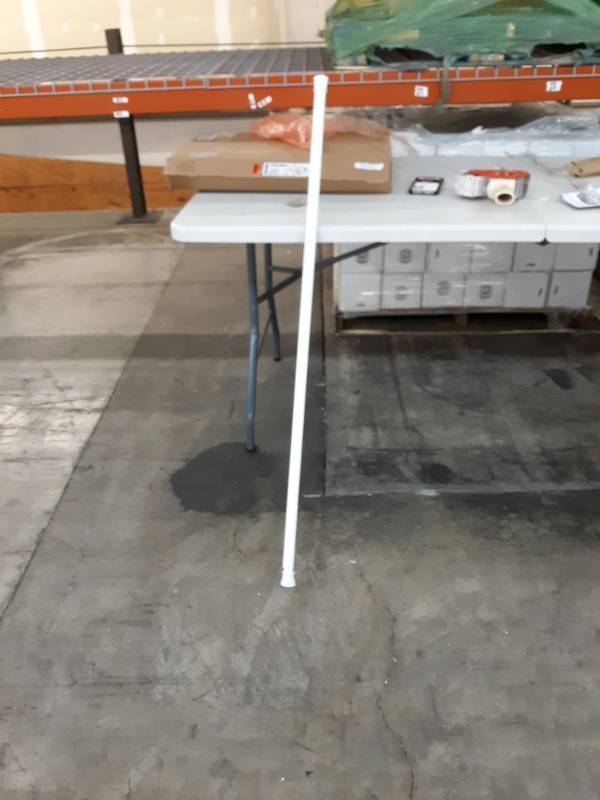 lot 16879 image: White shower Rod