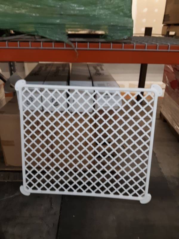lot 16904 image: Safety 1St Gate