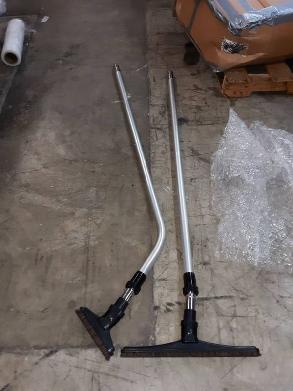 lot 16924 image: Commercial Cleaning Kit with 2-Piece Aluminum S-Wand and Vacuum Tools,