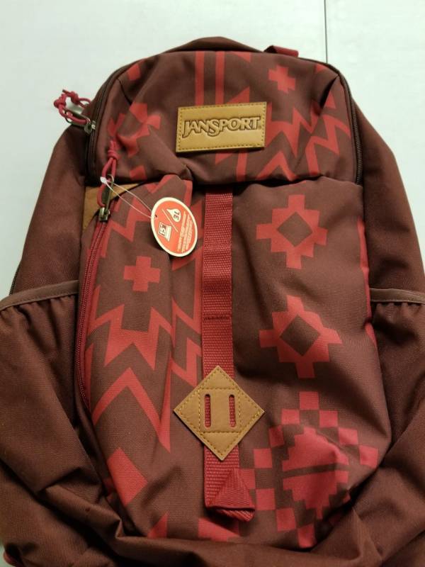 lot 17717 image: JANSPORT HATCHET BACKPACK