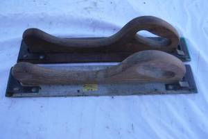 lot 6972 image: 2 Vintage Hand Sanders