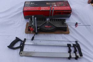 lot 6985 image: Craftsman Miter Box and Saw