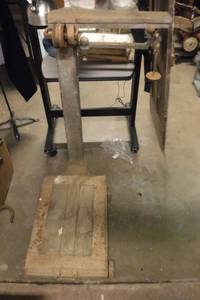 lot 19127 image: Antique Cast Iron and Wood Howe Standing Scale
