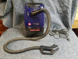 lot 14016 image: Hoover PowerMAX Deluxe Vacuum