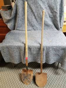 lot 14023 image: Two Shovels