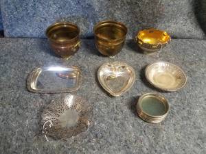 lot 14060 image: Vintage Tableware Lot