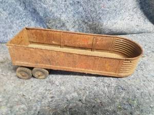 lot 14078 image: Vintage Toy Trailer