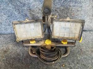 lot 14081 image: Small Halogen Shop or Work Lights