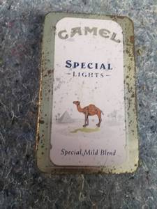 lot 14086 image: Camel Special Lights Tin