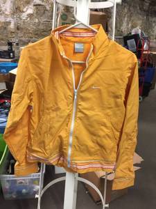 lot 1538 image: Nike jacket Size M