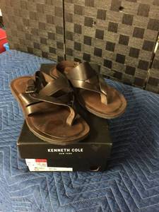 lot 1539 image: Kenneth Cole Reel Man Sandals Size 9.5