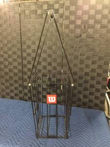 lot 1541 image: Wilson Ball Cage Carrier