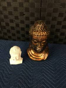 lot 1547 image: Buddah Statues