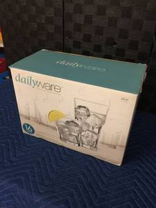 lot 1588 image: Dailyware 16 Piece Glassware Set