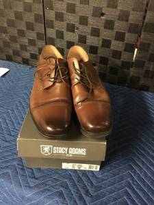 lot 1595 image: Stacy Adams Size 12 Shoes