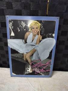 lot 1632 image: Marilyn Monroe Metal Sign