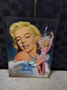 lot 1634 image: Marilyn Monroe Metal Sign