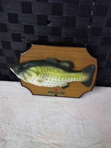lot 1657 image: Big Mouth Billy Bass