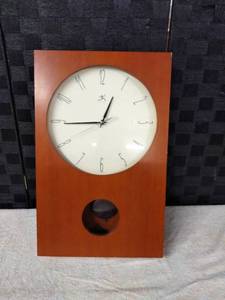 lot 1658 image: Infinity Wall Clock