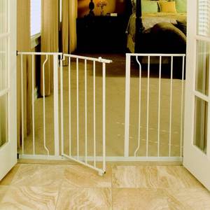 lot 1945 image: Regalo Easy Open 50 Inch Super Wide Walk Thru Gate - White