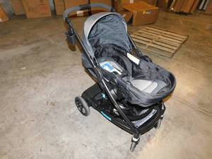 lot 1928 image: Graco UNO2DUO Stroller