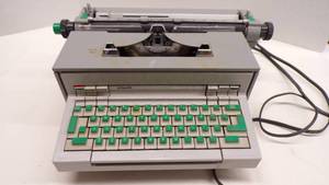 lot 4717 image: Olivetti Typewriter