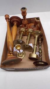 lot 4718 image: Wood and Brass Candle Sticks