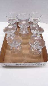 lot 4730 image: Glassware