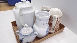 lot 4739 image: Milk Pichers etc.