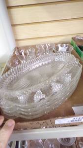 lot 4743 image: Glassware