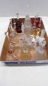 lot 4759 image: Bells - Several Crystal