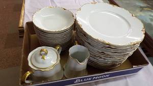 lot 4796 image: Bavaria Dishes