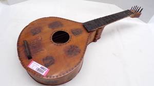 lot 4862 image: Mandolin