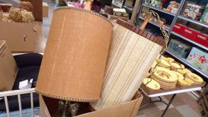 lot 4881 image: 2 Swag Lamps