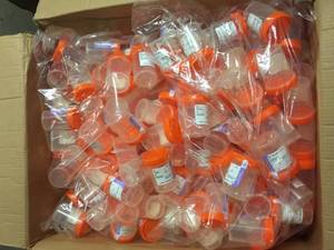 lot 4038 image: Huge Box Of Specimen Cups