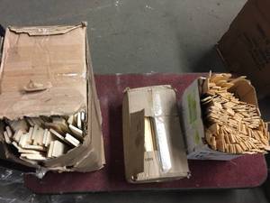 lot 4039 image: Huge Lot of Paint Stir Sticks