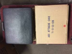 lot 4040 image: Set of 3 Fordlac Attache Cases