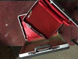 lot 4042 image: Set of 2 Fordlac Attache Cases